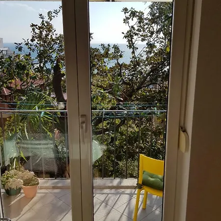Sunny 150 M From The Sea Apartment